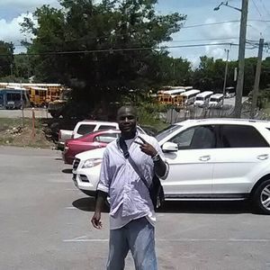 Meet your Posher, Makail